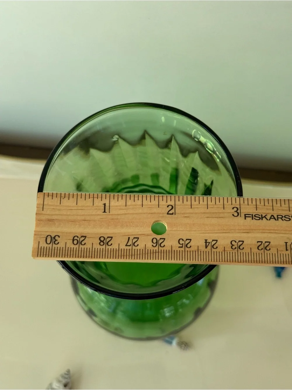 Vintage Anchor Hocking Green Glass Vase Rope and Swirl Design 6 1/2”